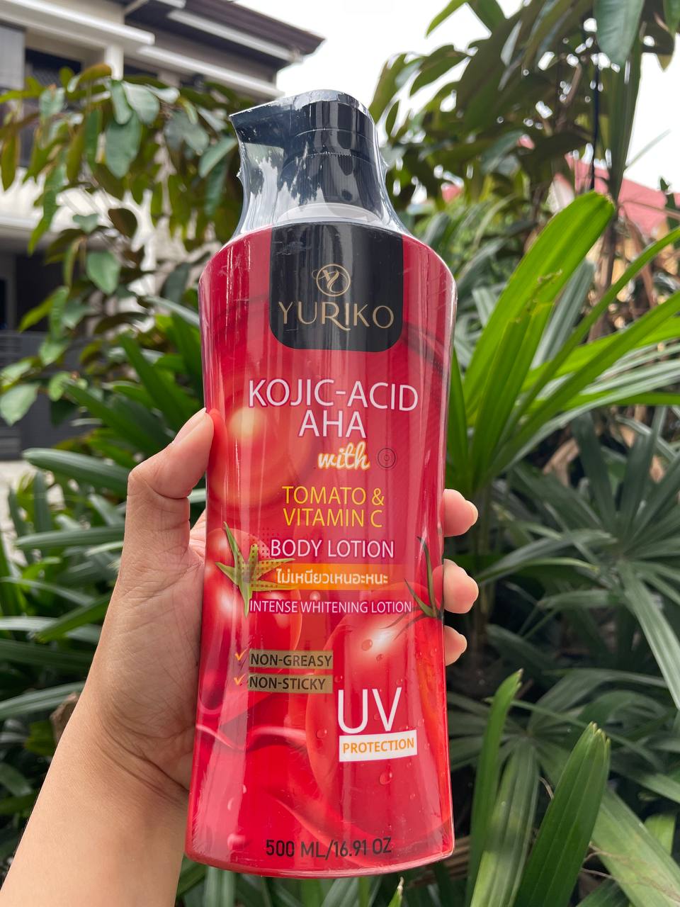 YURIKO KOJIC ACID AHA WITH TOMATO & VITAMIN C BODY LOTION  Intense Whitening Body Lotion with UV Protection