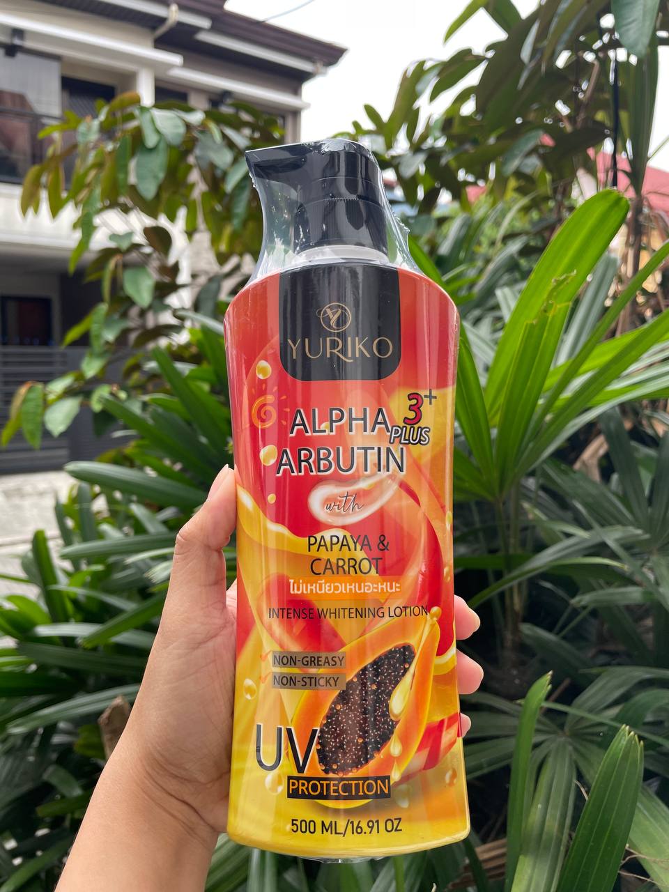 YURIKO ALPHA ARBUTIN 3 PLUS+ WITH PAPAYA & CARROT BODY LOTION  Intense Whitening Body Lotion with UV Protection