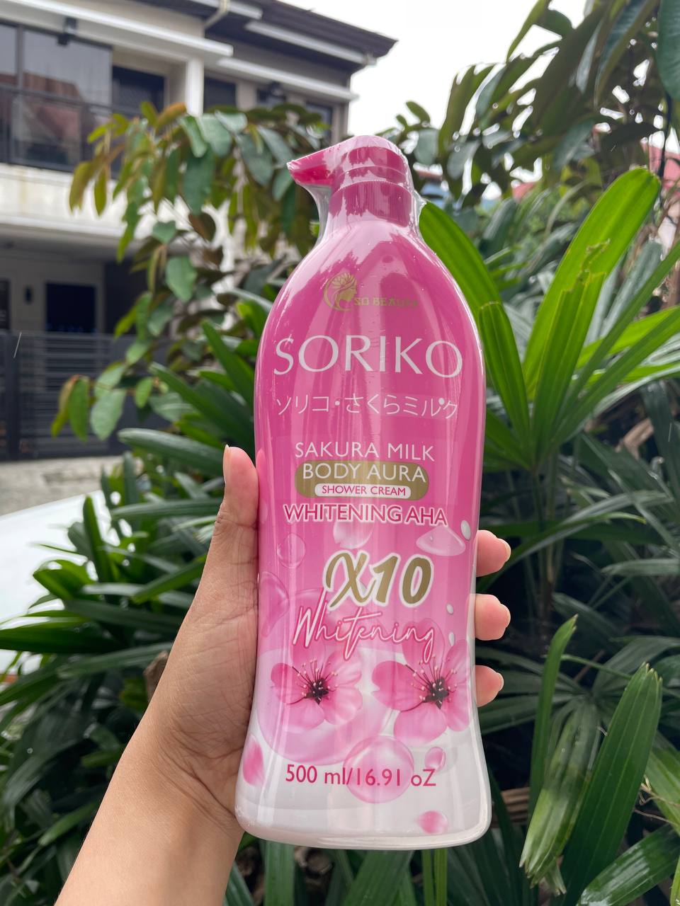 SORIKO SAKURA MILK BODY AURA SHOWER CREAM  Whitening AHA Body Shower Cream with Sakura Milk Extract